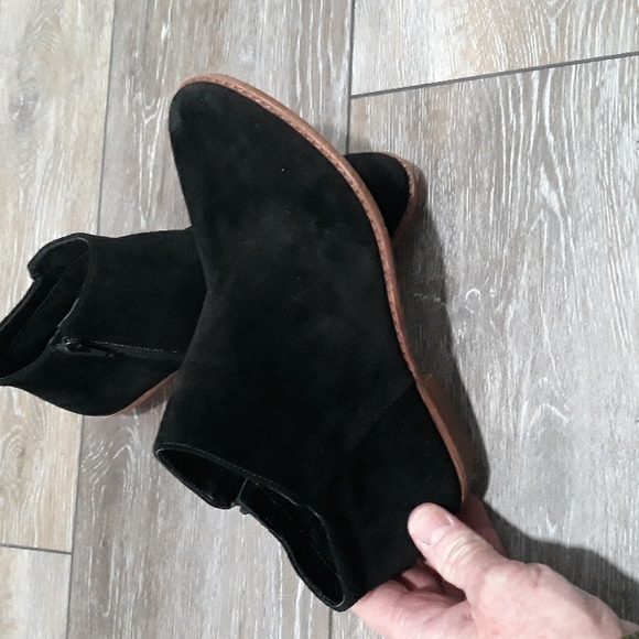 Alex Marie black suede zip booties. Size 7.5. NWOT - Picture 11 of 12